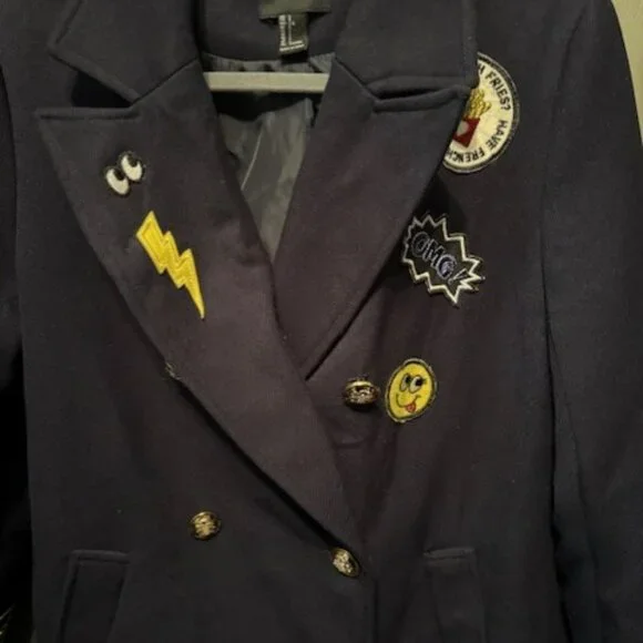 Vintage Inspired Military Coat with Patches - Picture 8 of 16